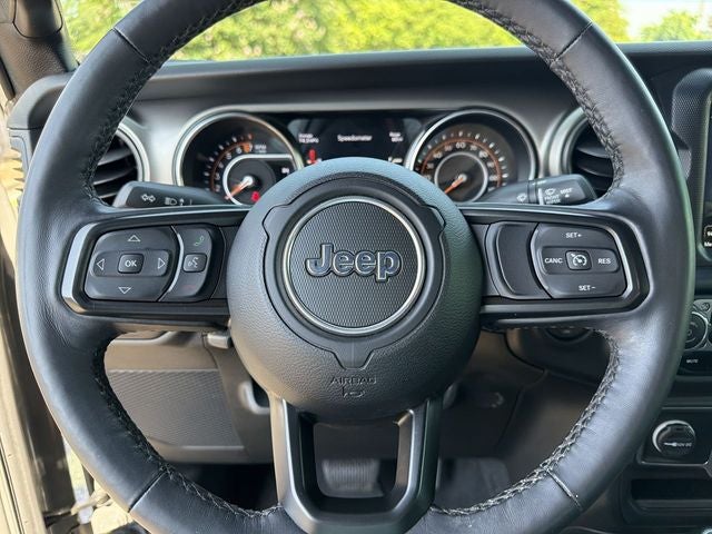 2021 Jeep Gladiator Willys
