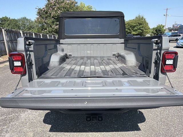 2021 Jeep Gladiator Willys