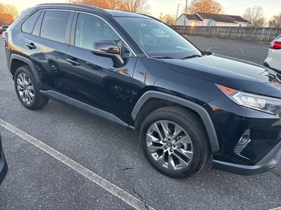 2020 Toyota RAV4 XLE Premium