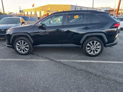 2020 Toyota RAV4 XLE Premium