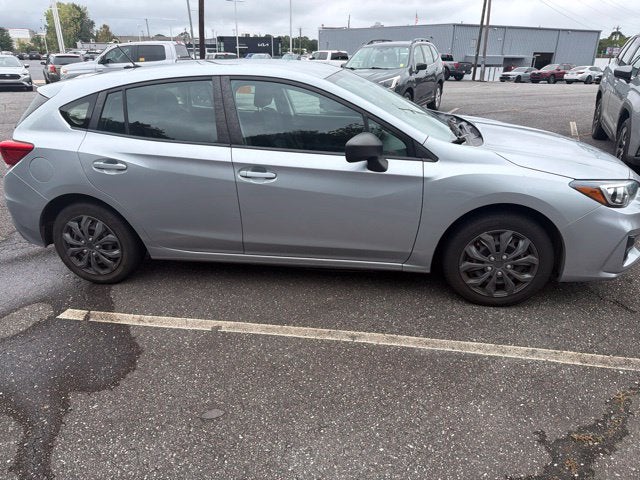 2019 Subaru Impreza 2.0i