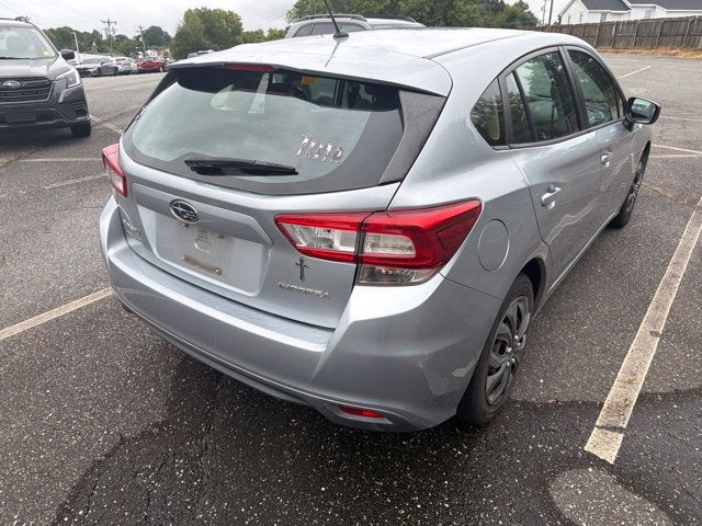 2019 Subaru Impreza 2.0i