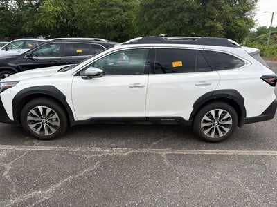 2025 Subaru Outback Touring XT