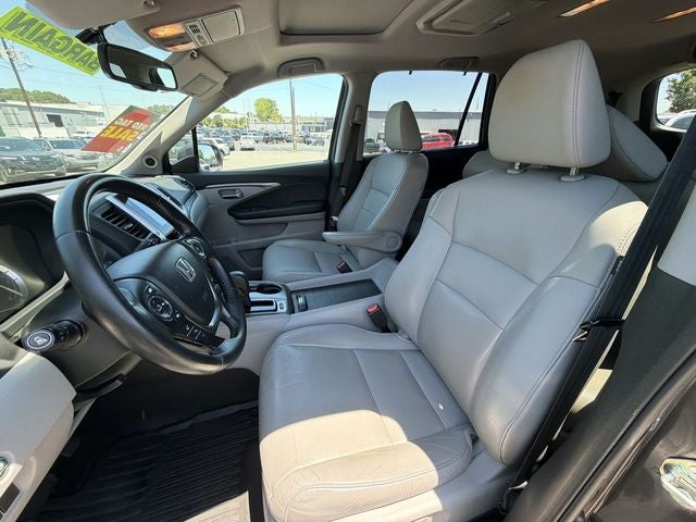 2016 Honda Pilot EX-L w/Rear Entertainment System