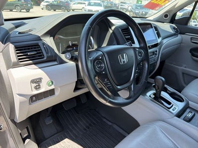 2016 Honda Pilot EX-L w/Rear Entertainment System