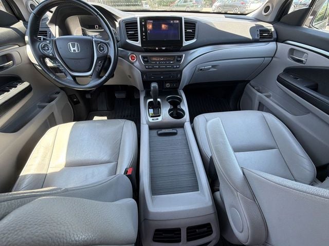 2016 Honda Pilot EX-L w/Rear Entertainment System