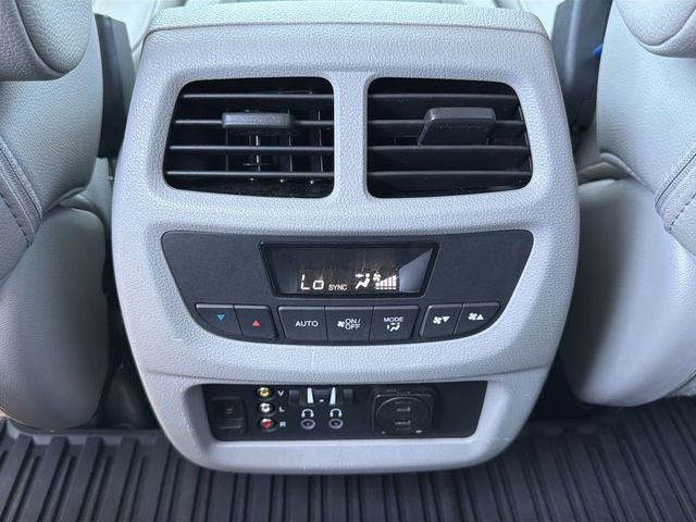 2016 Honda Pilot EX-L w/Rear Entertainment System