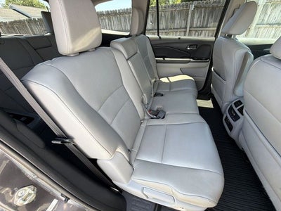 2016 Honda Pilot EX-L w/Rear Entertainment System