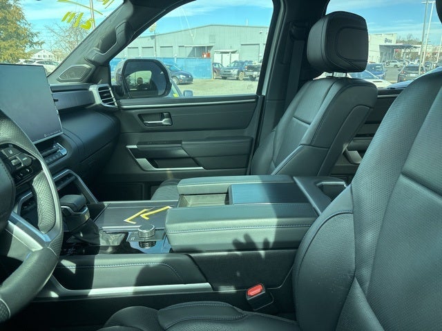 2023 Toyota Tundra Hybrid Platinum