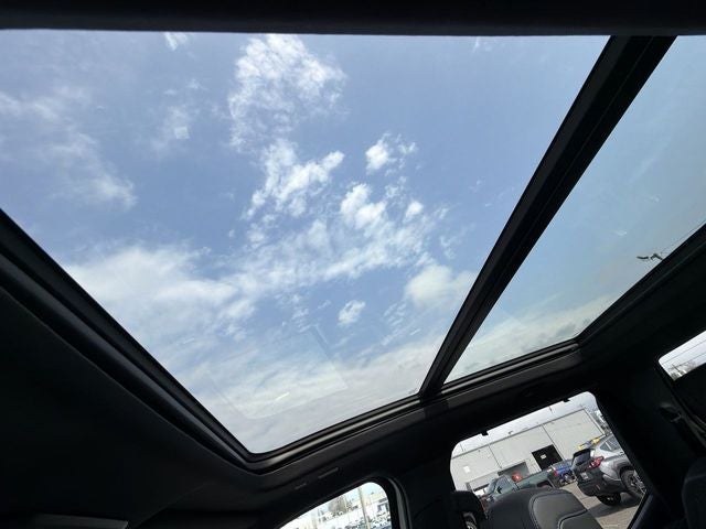 2023 Toyota Tundra Hybrid Platinum