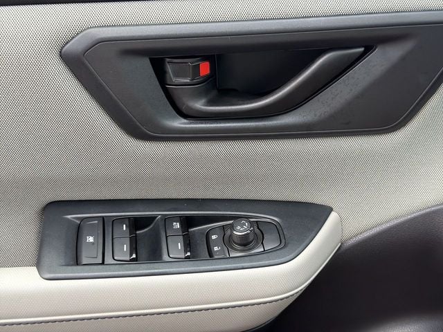2025 Subaru Forester Base