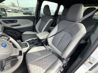 2025 Subaru Forester Base