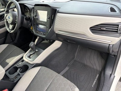 2025 Subaru Forester Base