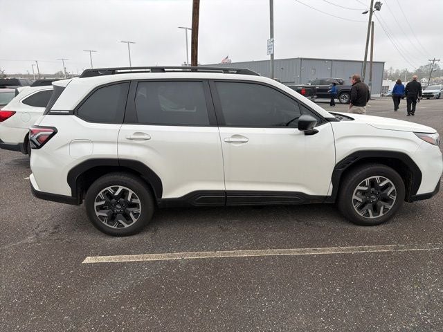 2025 Subaru Forester Base