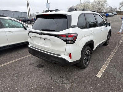 2025 Subaru Forester Base