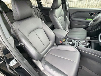 2025 Subaru FORESTER Limited