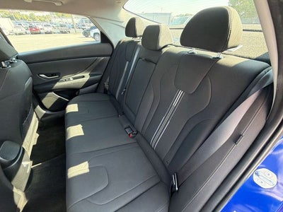 2025 Hyundai Elantra SEL Convenience