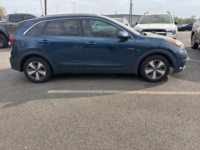2017 Kia Niro LX