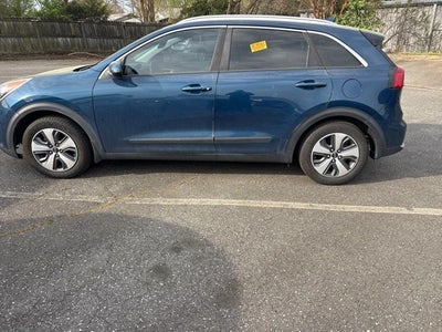2017 Kia Niro LX
