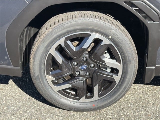 2025 Subaru FORESTER Limited Hybrid