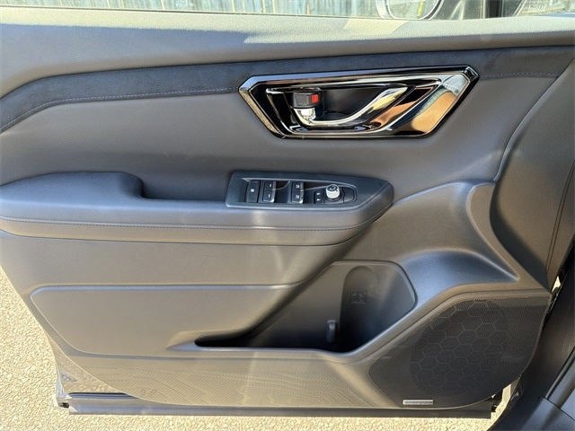 2025 Subaru FORESTER Limited Hybrid