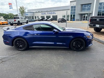2016 Ford Mustang V6