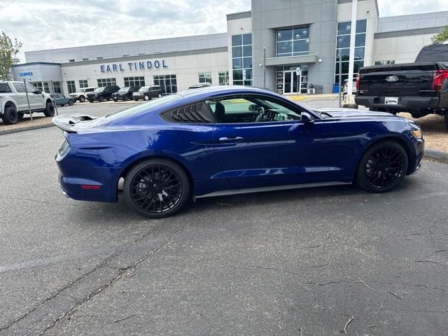 2016 Ford Mustang V6