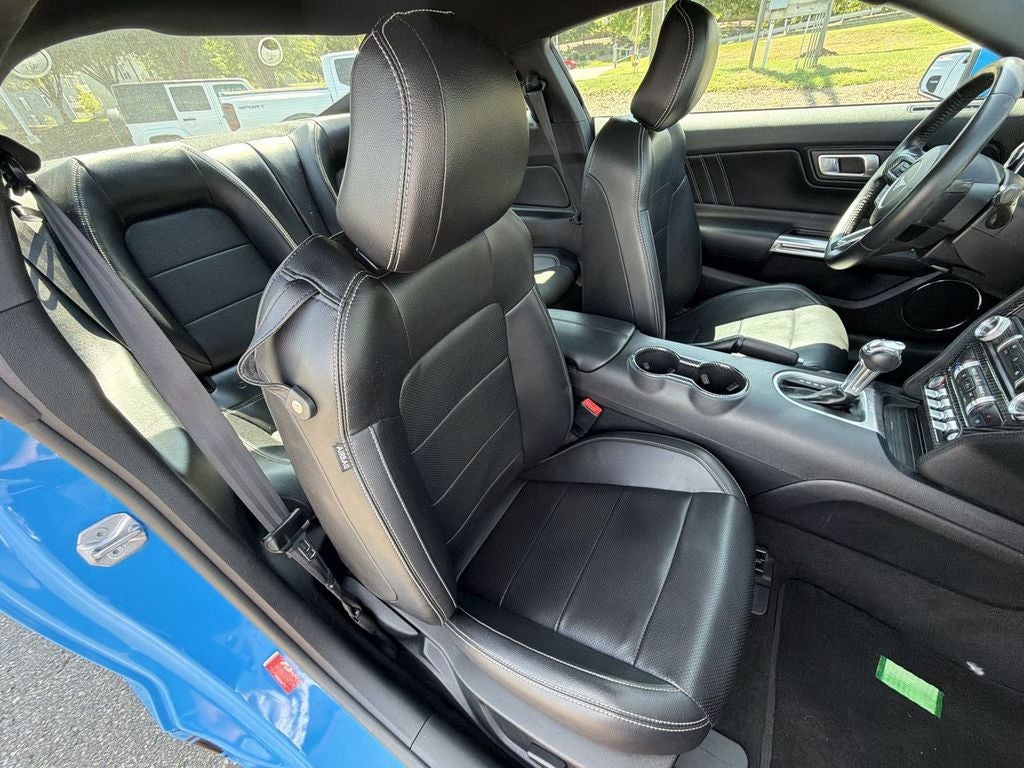 2022 Ford Mustang EcoBoost Premium