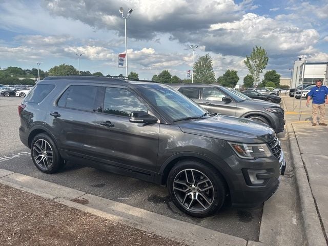2017 Ford Explorer Sport