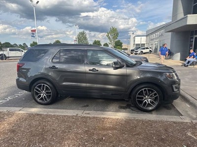 2017 Ford Explorer Sport