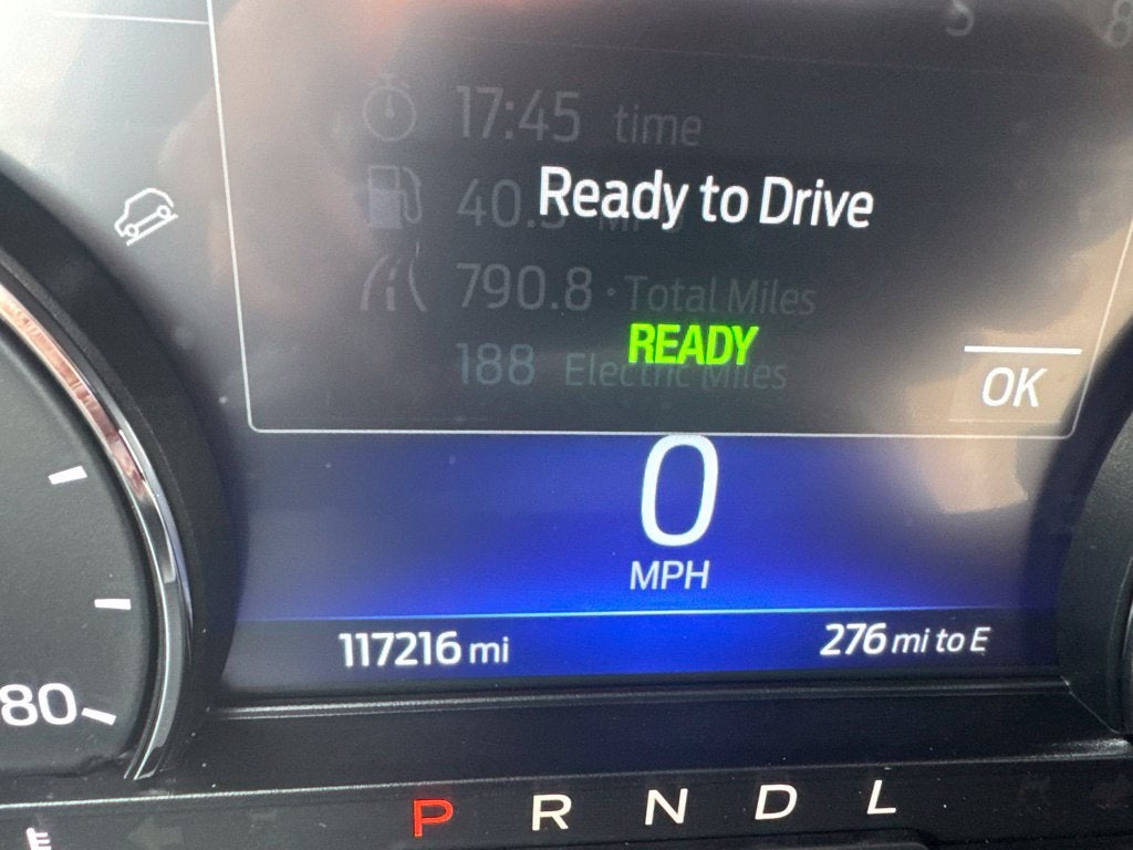 2022 Ford Escape Hybrid SE