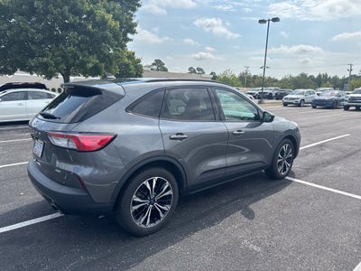 2022 Ford Escape Hybrid SE