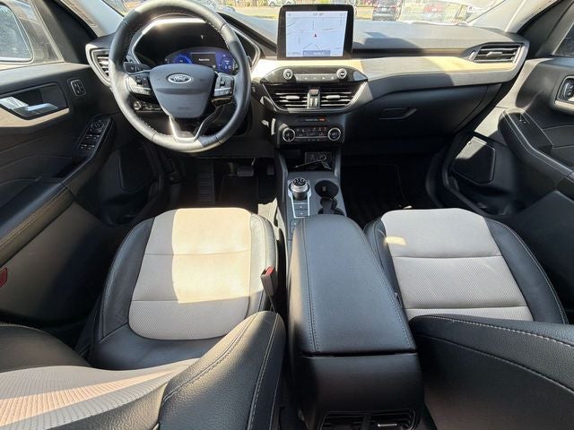 2021 Ford Escape Hybrid Titanium