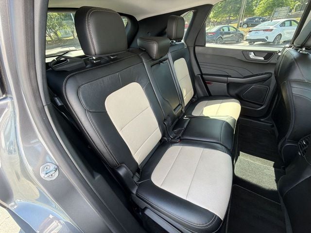 2021 Ford Escape Hybrid Titanium