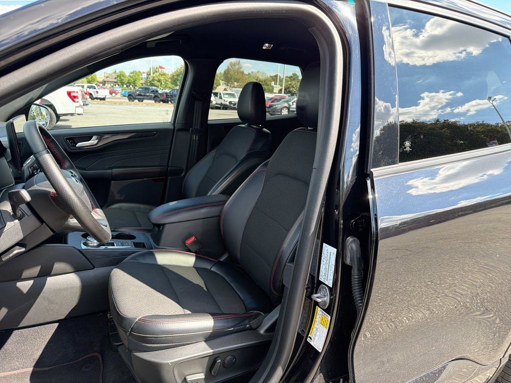 2023 Ford Escape ST-Line Elite