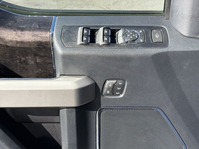 2022 Ford F-350SD Lariat