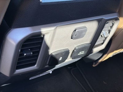 2022 Ford F-350SD Lariat