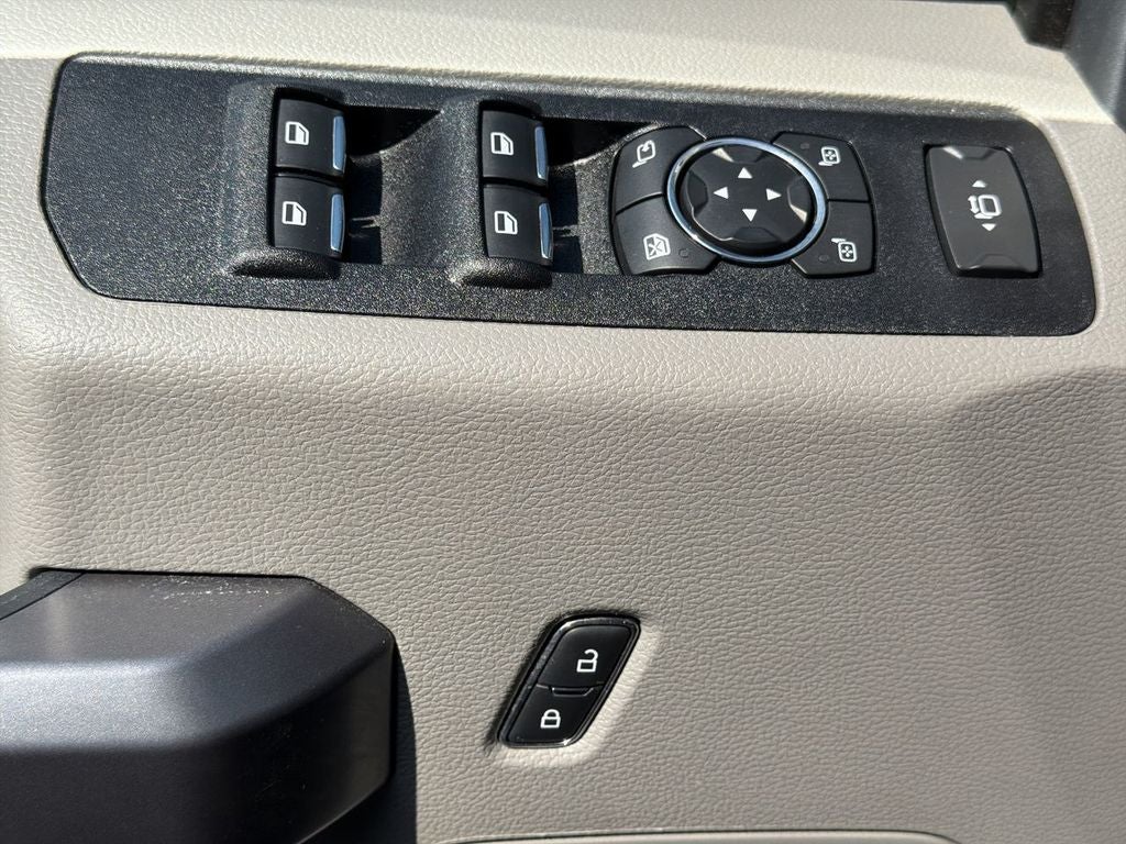 2022 Ford F-350SD XLT DRW