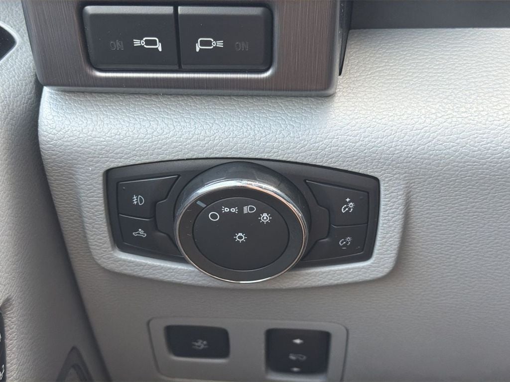 2022 Ford F-450SD Limited DRW