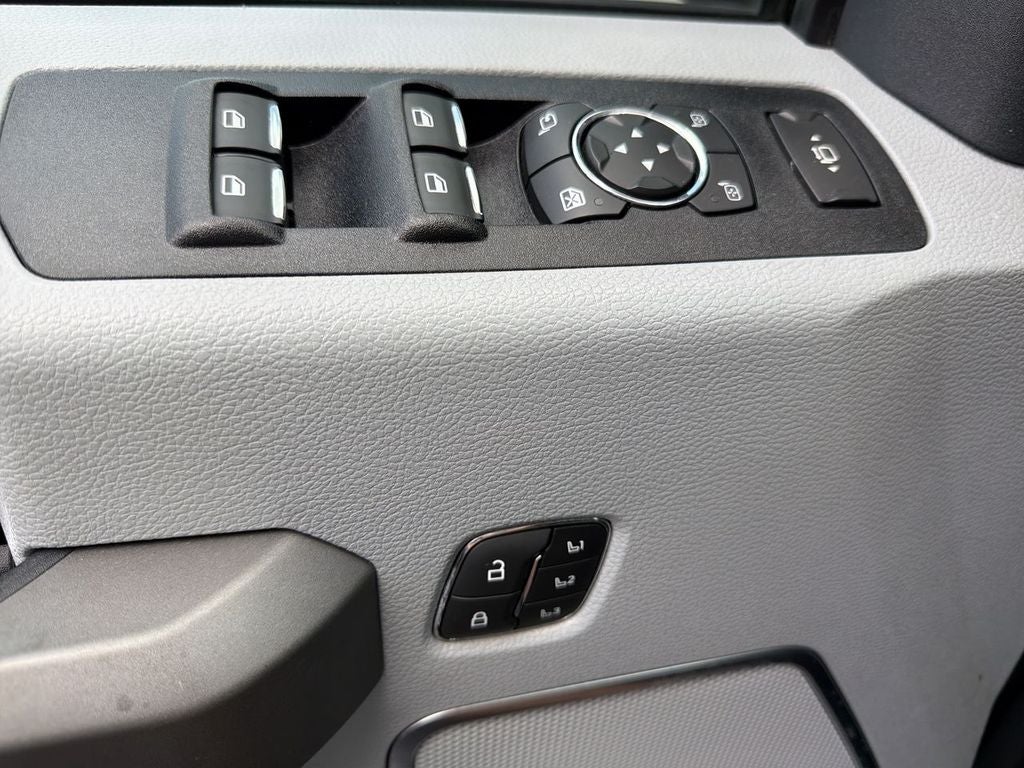 2022 Ford F-450SD Limited DRW