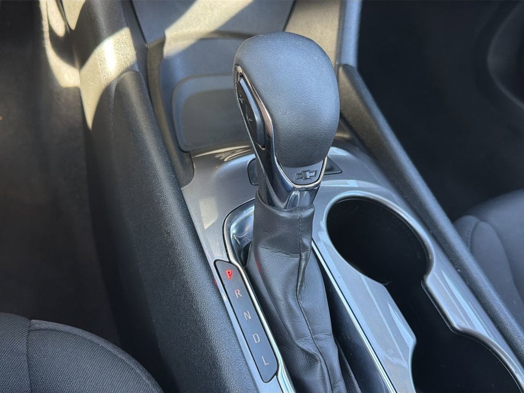 2022 Chevrolet Malibu LS 1FL