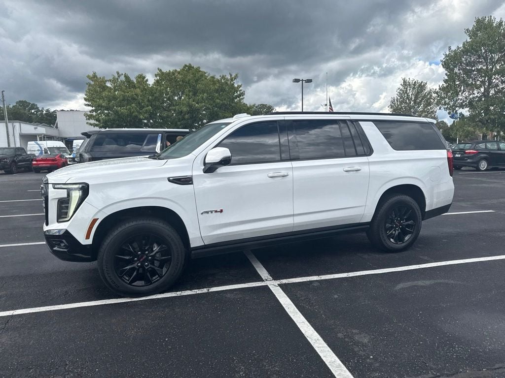 2025 GMC Yukon XL AT4