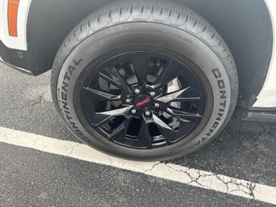 2025 GMC Yukon XL AT4