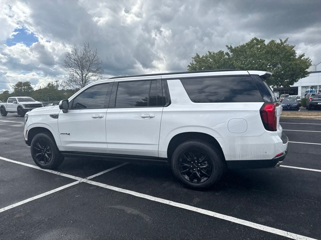 2025 GMC Yukon XL AT4