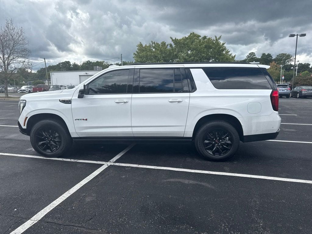 2025 GMC Yukon XL AT4