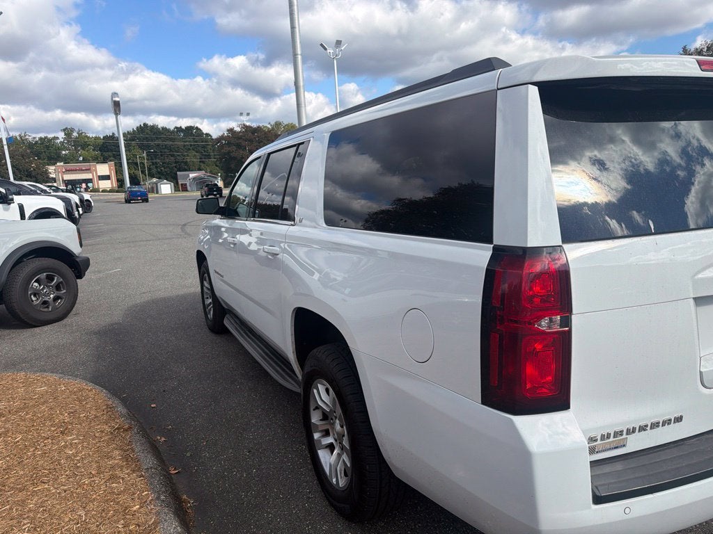 2017 Chevrolet Suburban LT
