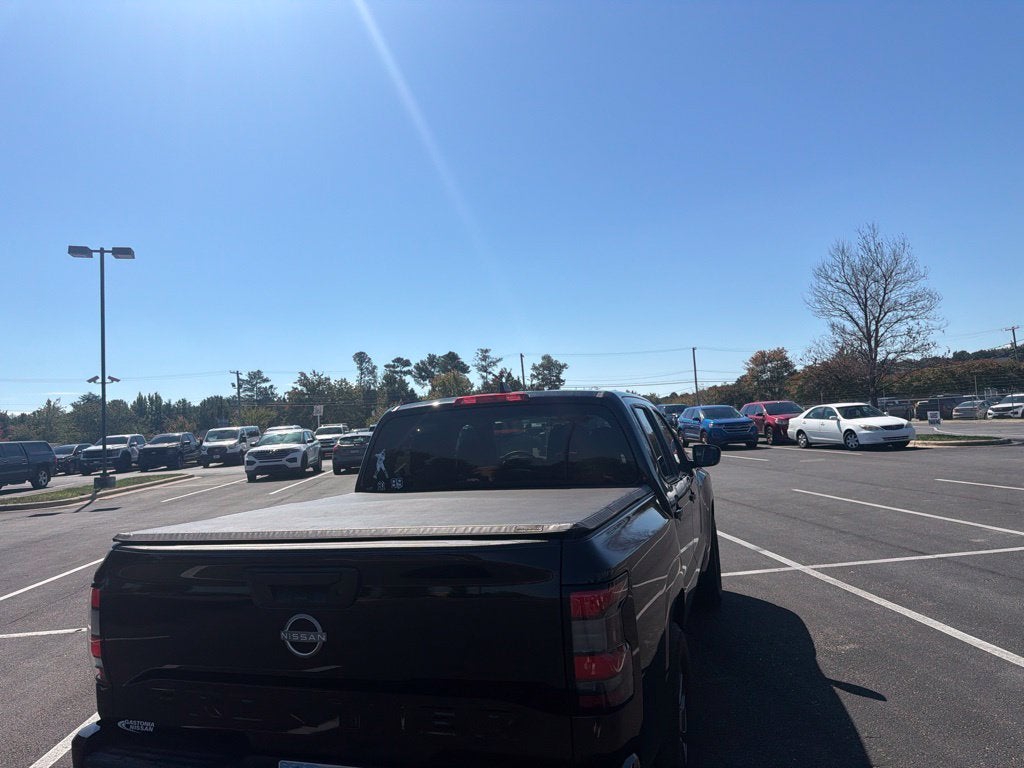 2025 Nissan Frontier SV