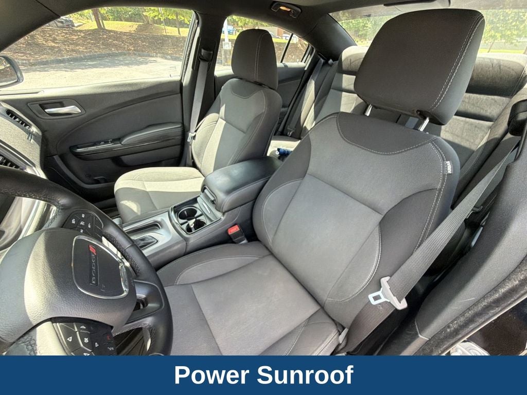 2016 Dodge Charger SE