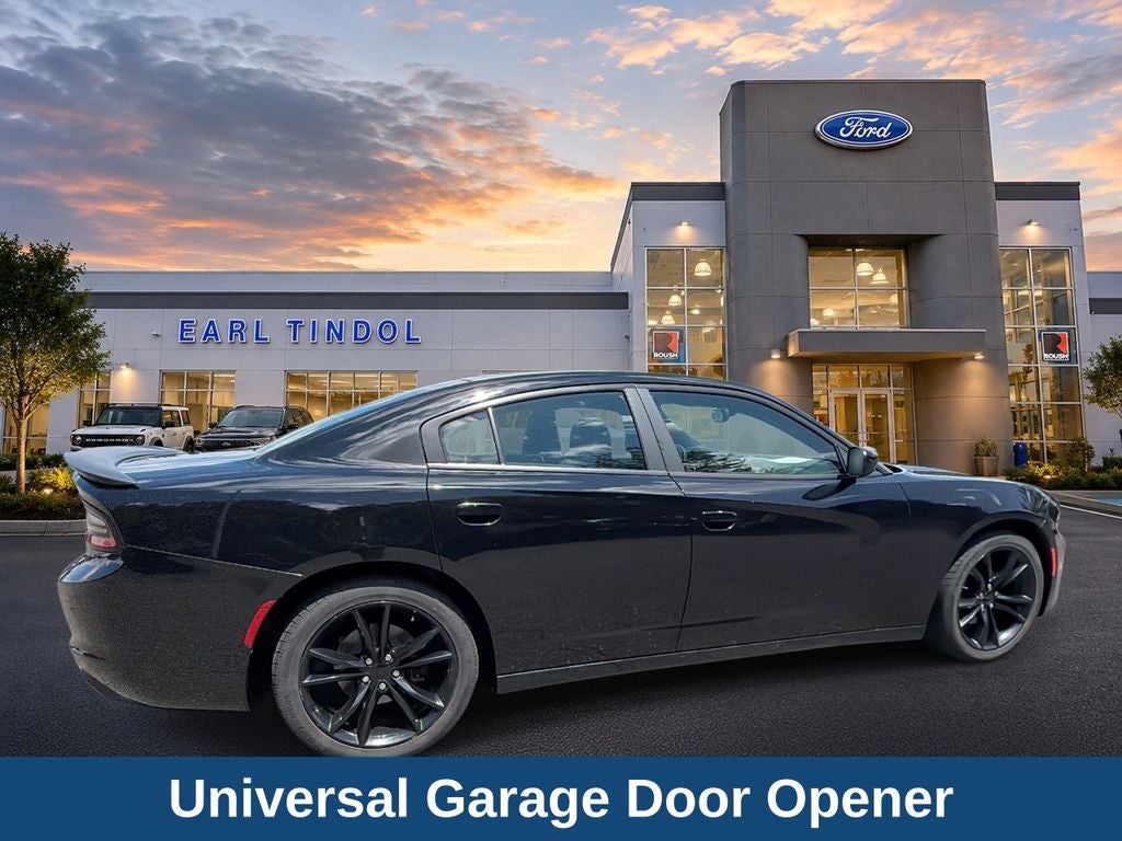 2016 Dodge Charger SE
