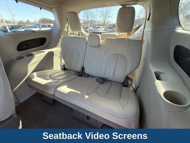 2021 Chrysler Pacifica Touring L